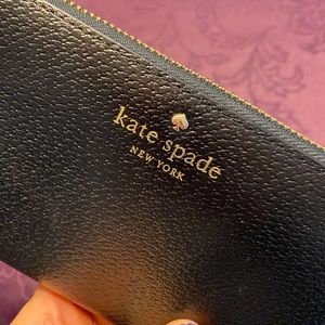 Kate Spade Zip Wallet updated pics!